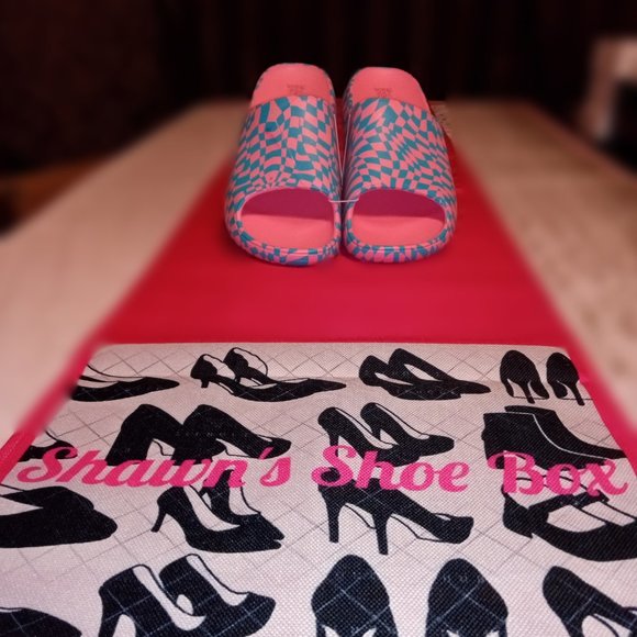 Wild Fable Slides - Picture 4 of 8